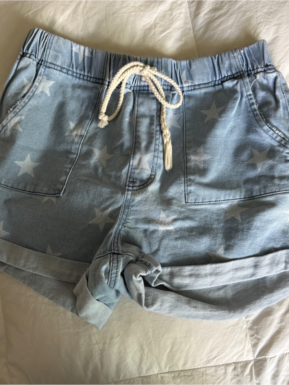 No Boundaries | Light Blue Star-Print Denim Shorts | Women’s XL